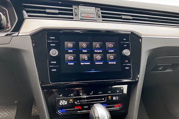 Volkswagen Passat 6 of 10
