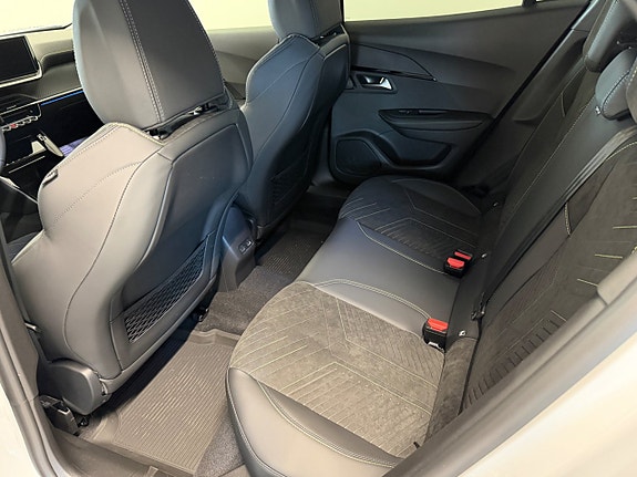 Peugeot 2008 5 of 5