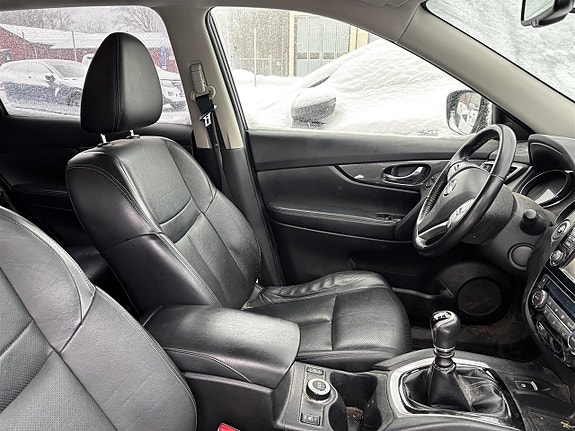 Nissan X-Trail 11 of 16