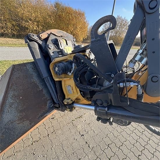 Liebherr R914 Compact S - 17 ton - Video! 16 of 30