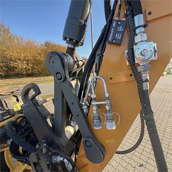 Liebherr R914 Compact S - 17 ton - Video! 17 of 30