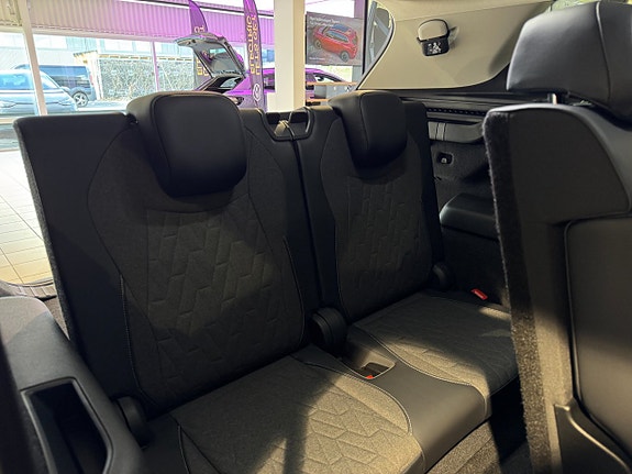 Volkswagen Tayron 18 of 21