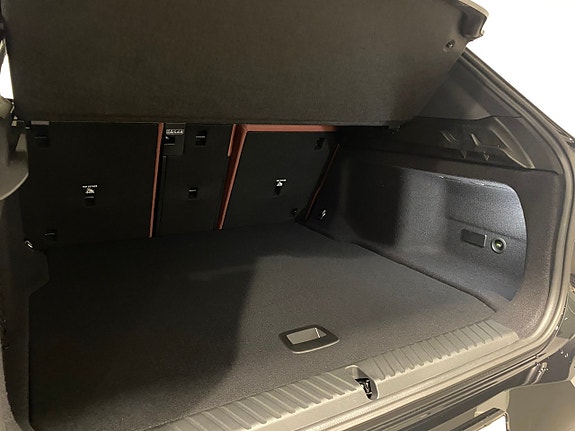 BMW iX3 13 of 16