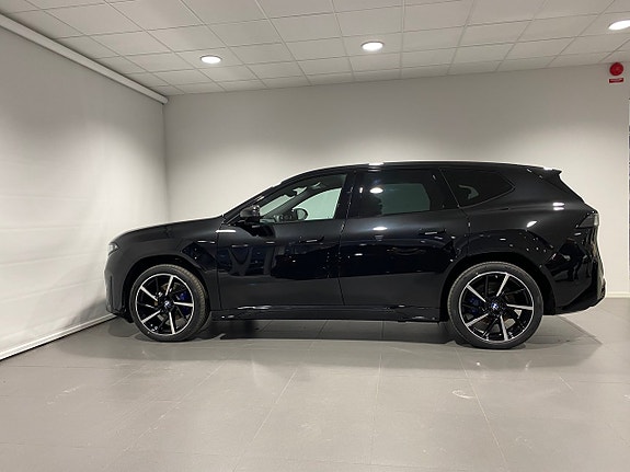 BMW iX3 2 of 5