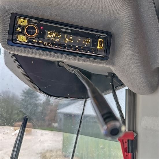 Liebherr L526 - 15 ton 23 of 30
