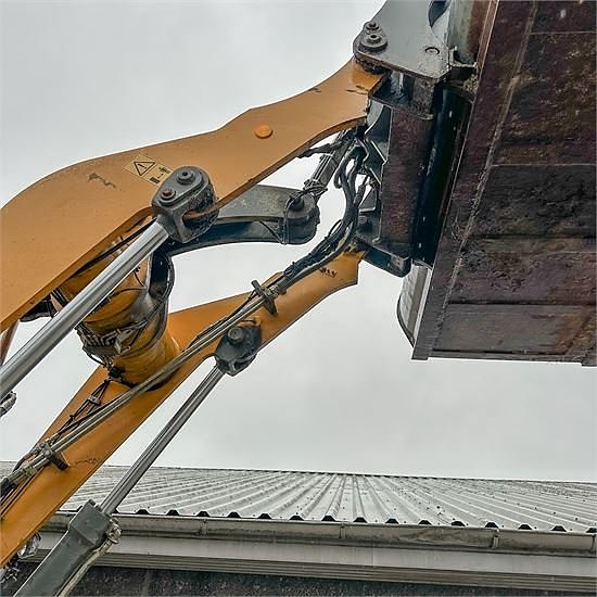 Liebherr L526 - 15 ton 27 of 30