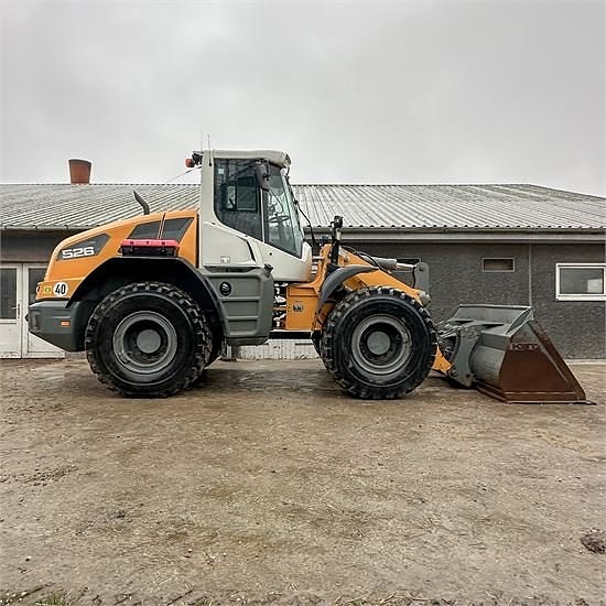 Liebherr L526 - 15 ton 7 of 30