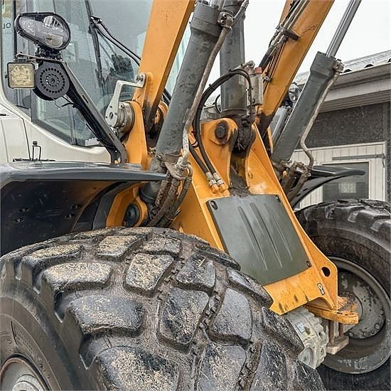 Liebherr L526 - 15 ton 25 of 30