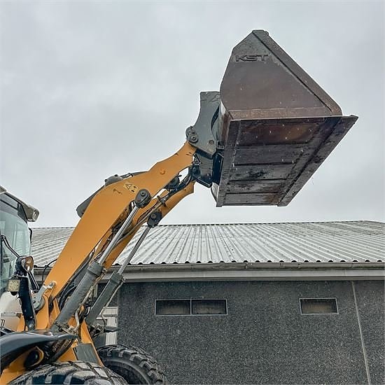 Liebherr L526 - 15 ton 24 of 30