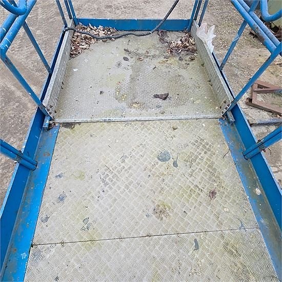 UpRight SL26 - 10 m 11 of 30