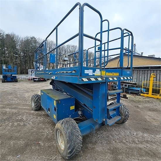 UpRight SL26 - 10 m 9 of 30