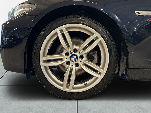 BMW 520 16 of 18