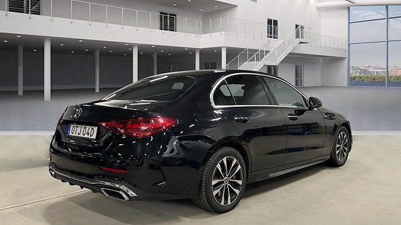 Mercedes-Benz C300 de 4 of 5
