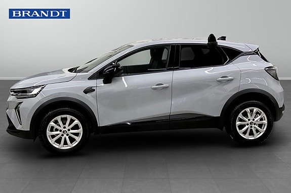Renault Captur 3 of 9