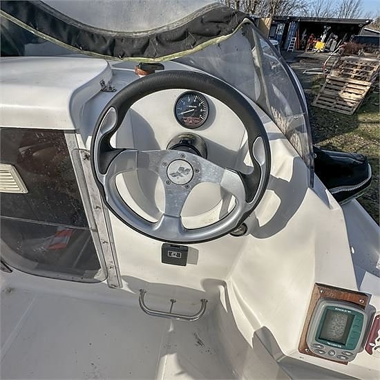 ABC Quicksilver 470 Cruiser - With trailer 15 of 30