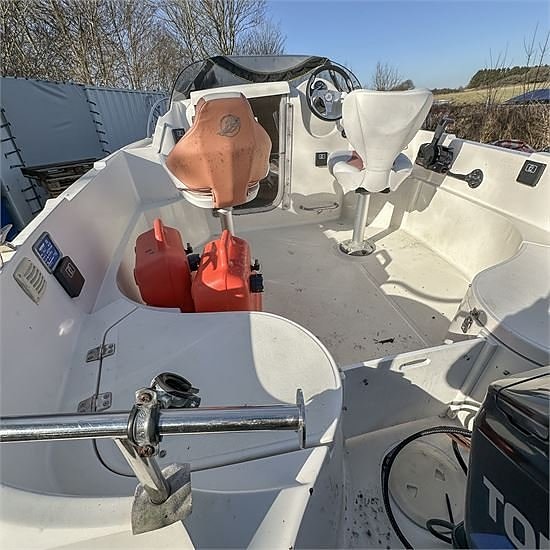 ABC Quicksilver 470 Cruiser - With trailer 12 of 30