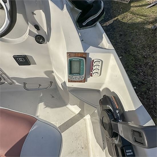 ABC Quicksilver 470 Cruiser - With trailer 14 of 30