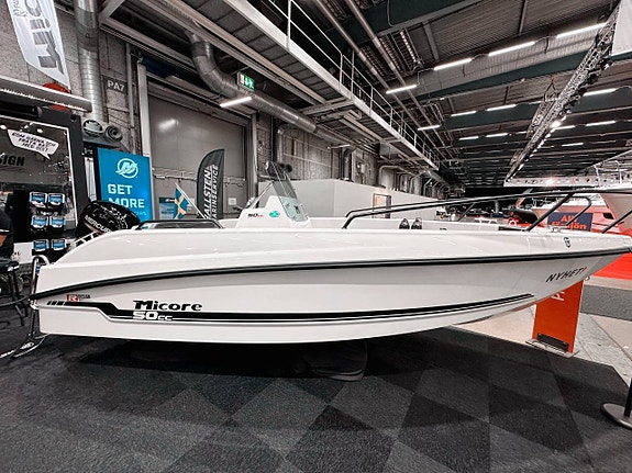 Micore 50cc R-design 2026 - Mercury 50hk ELPT - Nyhet!