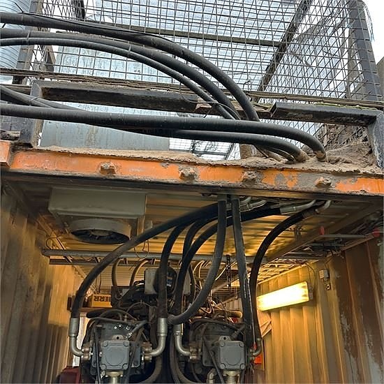 Metso / M&J 4000 S - With hydraulisk pump stations 22 of 30