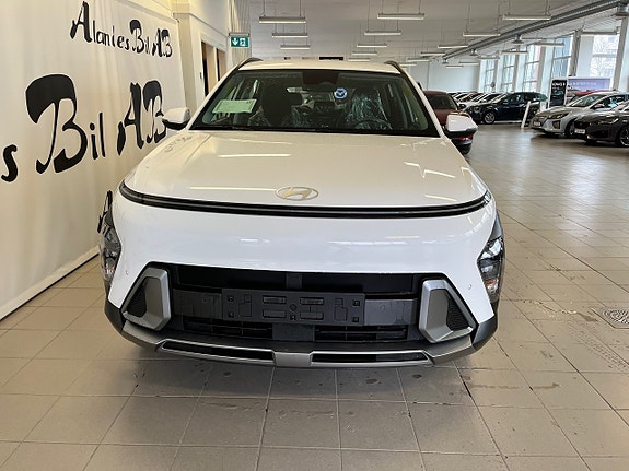 Hyundai Kona 2 of 4