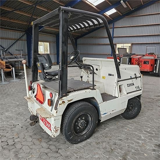 Clark CT30 - Towing traktor / Bagage tug 8 of 30