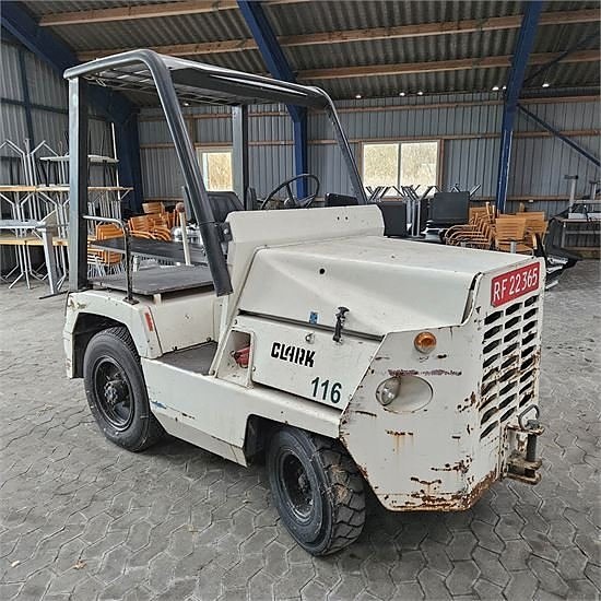 Clark CT30 - Towing traktor / Bagage tug 10 of 30