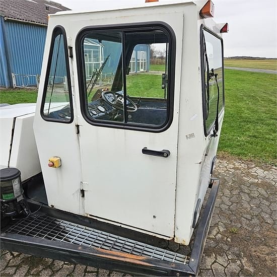 Kalmar TBL180 - Pushback traktor Towbarless 16 of 30
