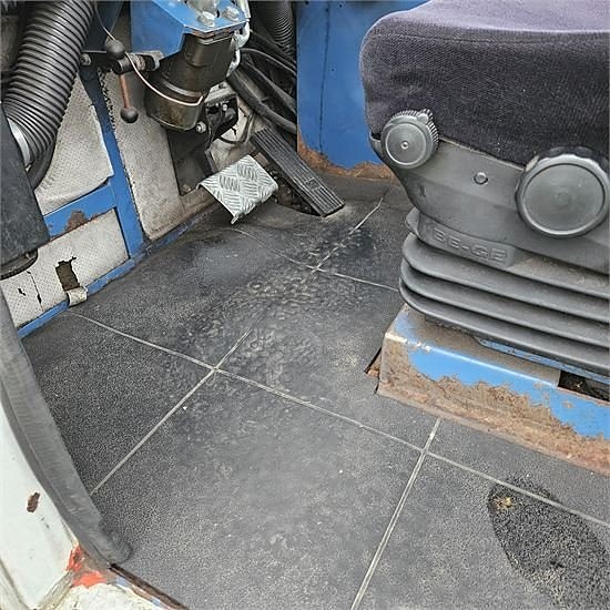 Kalmar TBL180 - Pushback traktor Towbarless 28 of 30