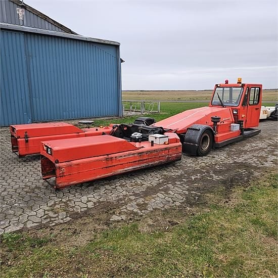 Kalmar TBL180 - Pushback traktor Towbarless 7 of 30