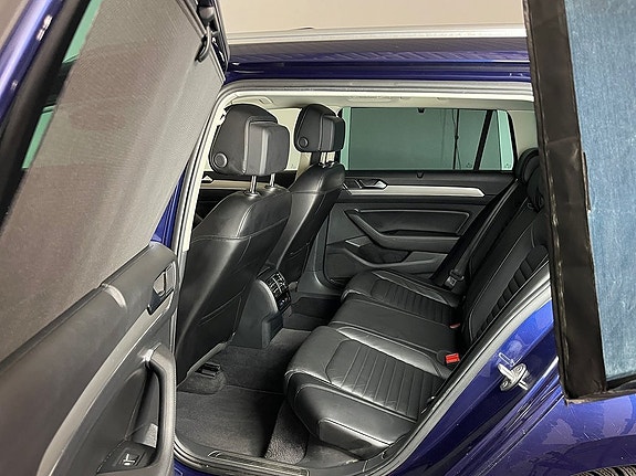 Volkswagen Passat 11 of 20