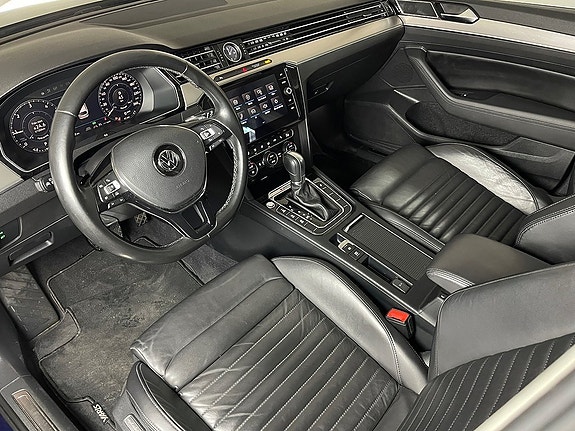Volkswagen Passat 9 of 20