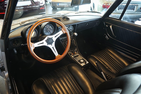 Alfa Romeo Spider 18 of 21