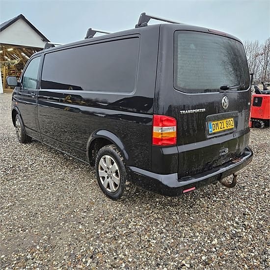 VW Transporter 2,5 TDI 4 of 5