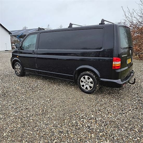 VW Transporter 2,5 TDI 3 of 5