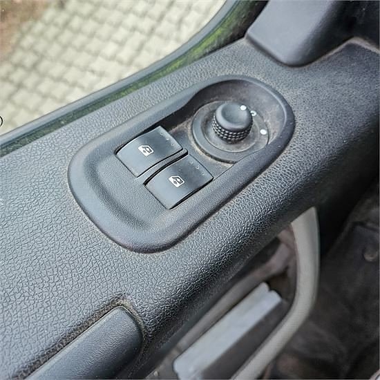 Renault Master 2,3 Dci - 165 RWD Chassis T35 L3 22 of 30