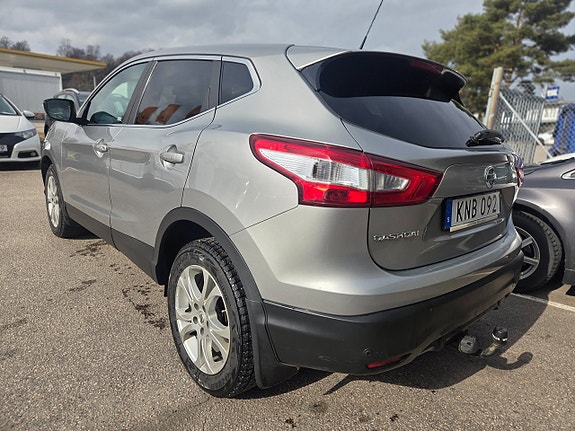 Nissan Qashqai 4 of 5