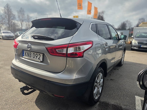 Nissan Qashqai 3 of 5
