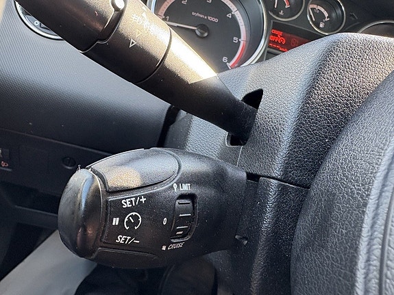 Peugeot 308 13 of 15