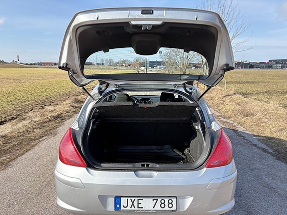 Peugeot 308 6 of 15