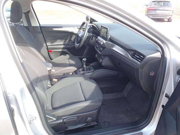 Ford Focus 12 of 17