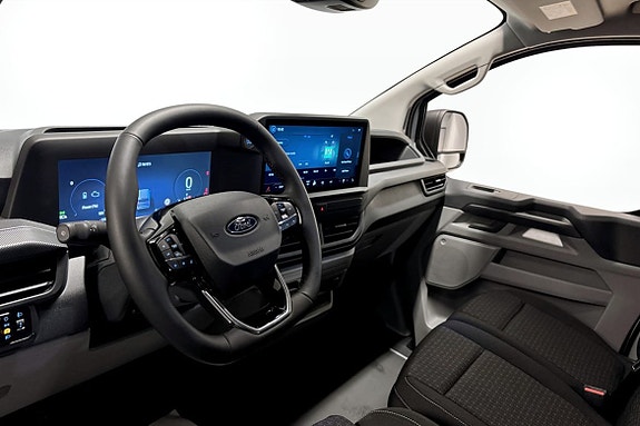 Ford Transit Custom 10 of 19