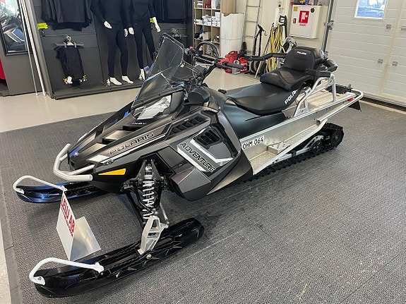 Polaris 550 Indy Adventure 3 of 4