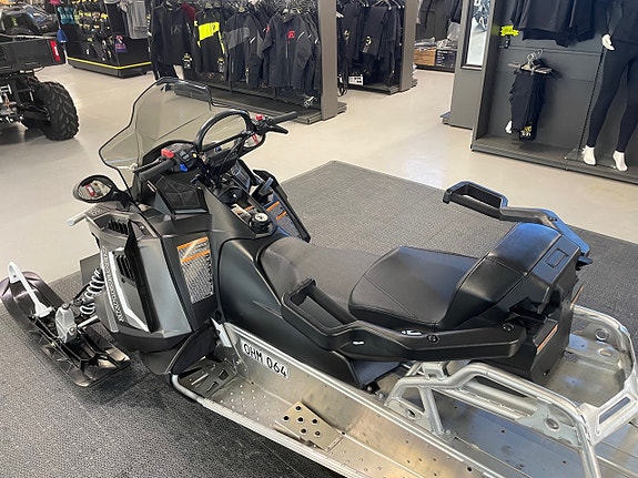 Polaris 550 Indy Adventure 4 of 4