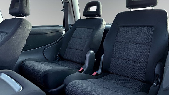 Seat Alhambra 8 of 12