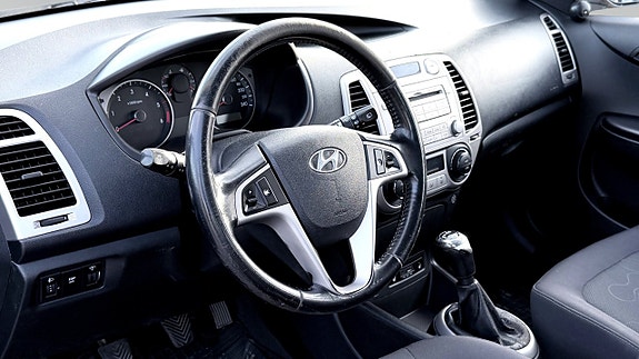 Hyundai i20 4 of 5