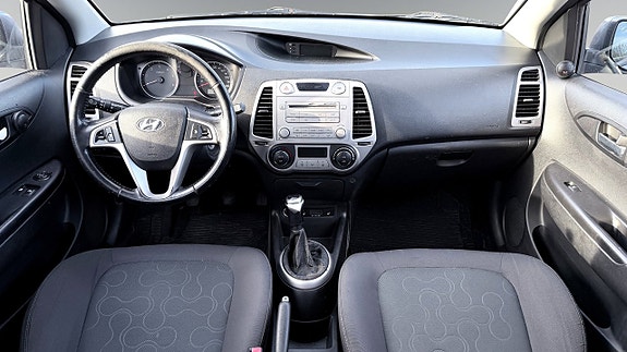 Hyundai i20 3 of 5