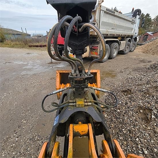 HMF 2120K-4 RC 23 of 30