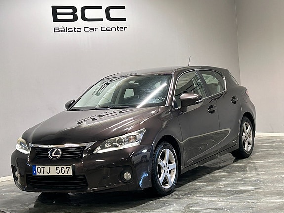 Lexus CT200h