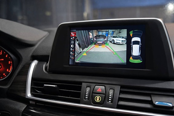BMW 220d 15 of 19
