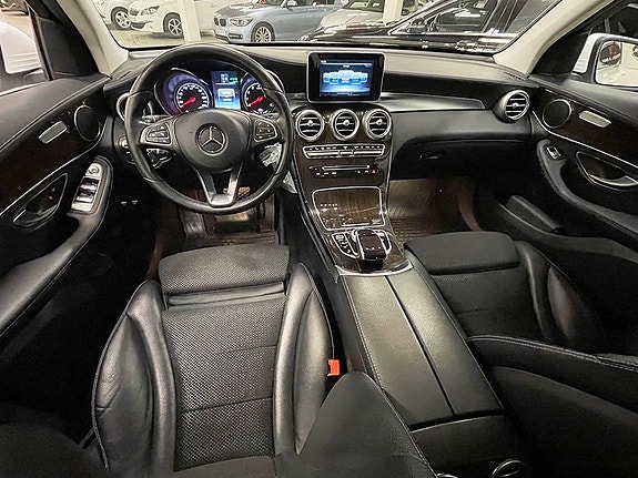 Mercedes-Benz GLC350 e 6 of 7